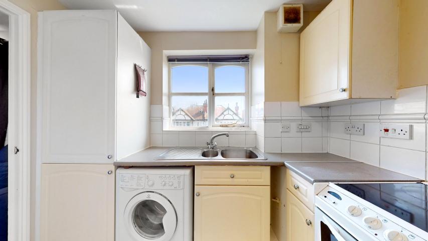 			Studio Apartment, 1 bath, 1 reception Apartment			 Upton Close, Cricklewood
